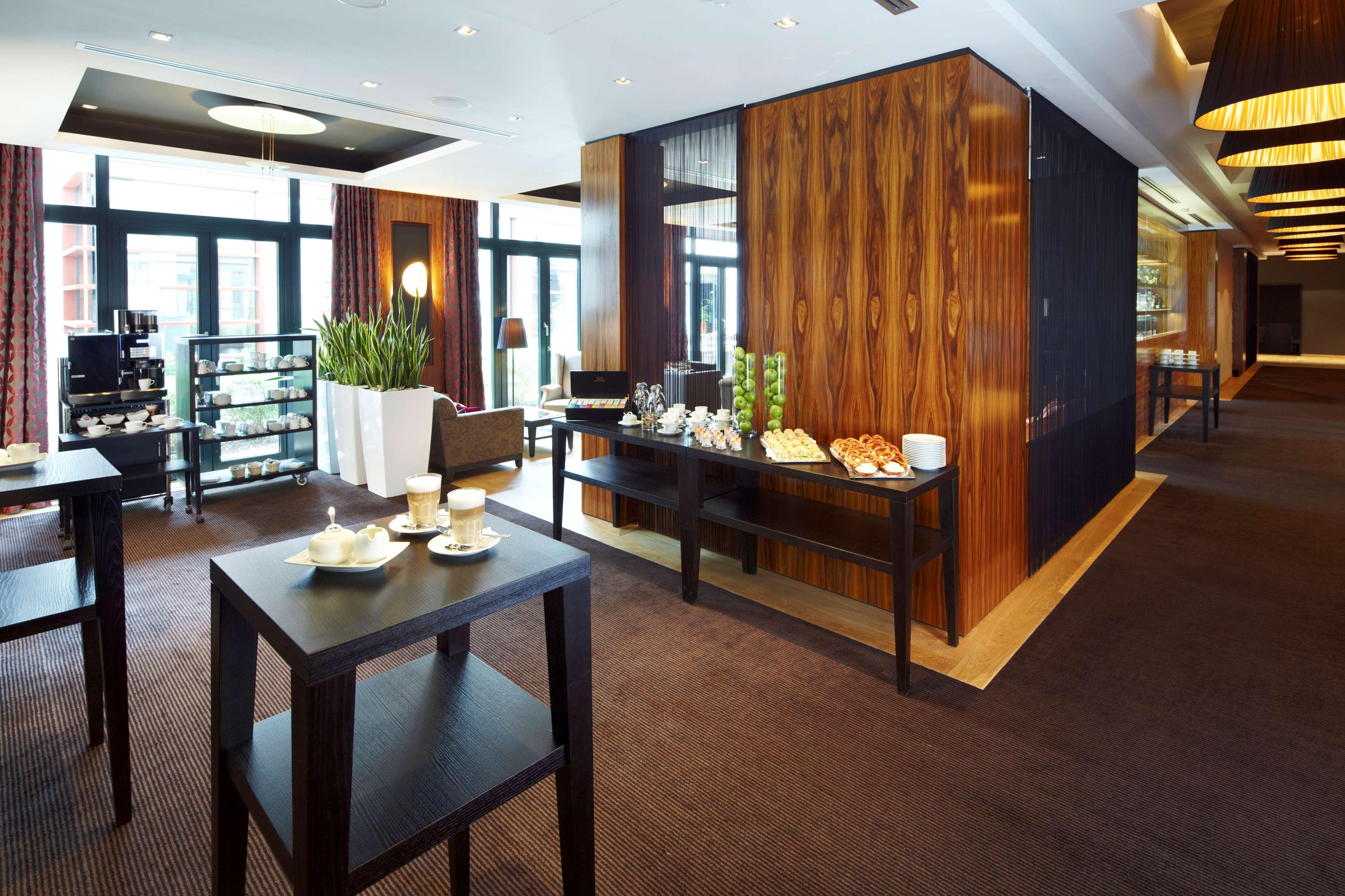 พาร์คโฮเทล ซตุทท์การ์ทเมสเซอ แอร์พอร์ท Hotel ไลน์เฟลเดิน-เอคเทอร์ดิงเงน ภายนอก รูปภาพ